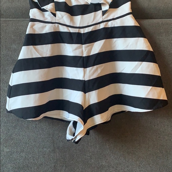 Striped Romper - Picture 3 of 3